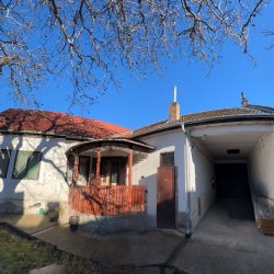 2 generációs családi ház eladó Bólyon